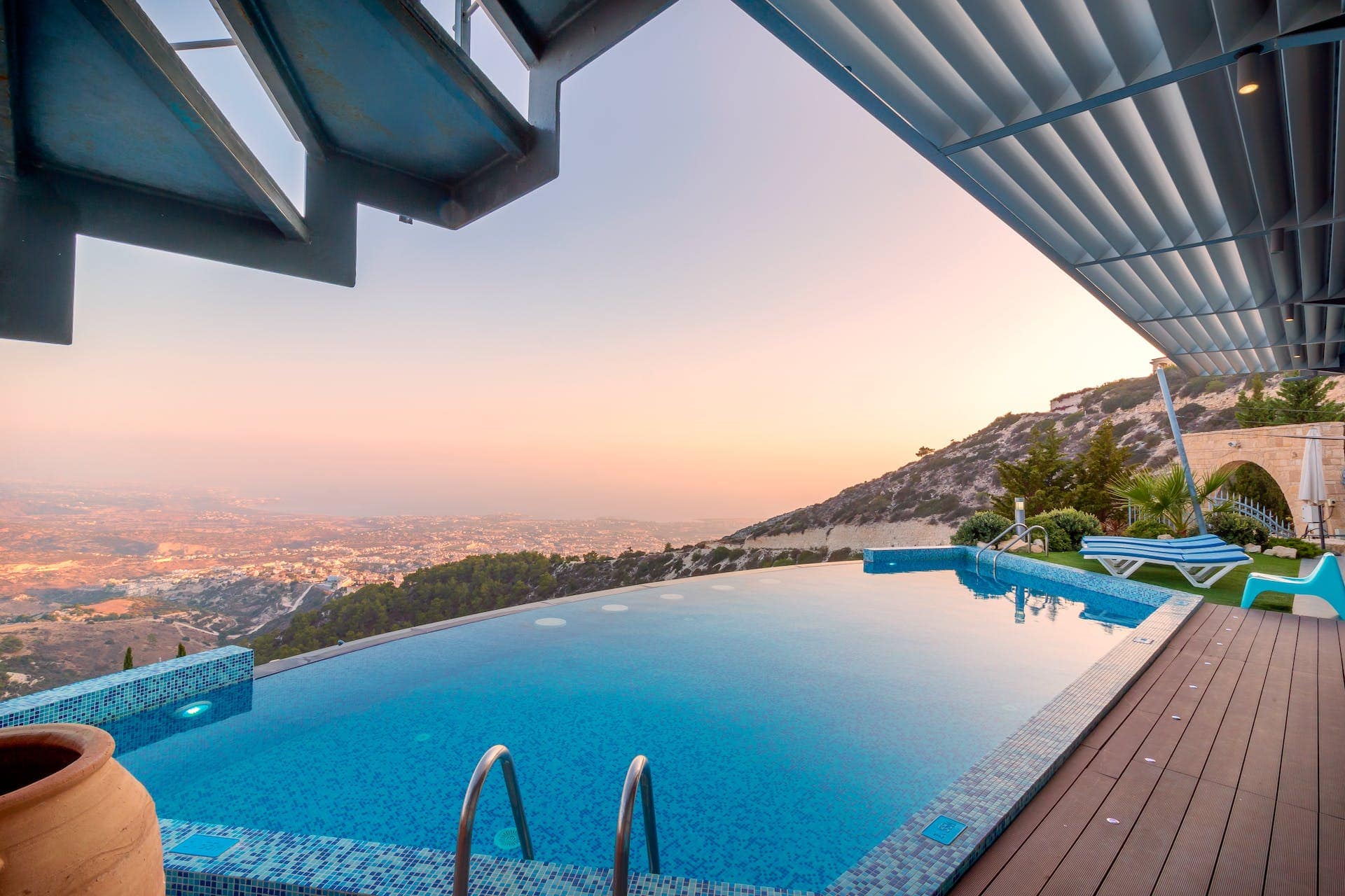 The Art of Effective Pool Cleaning